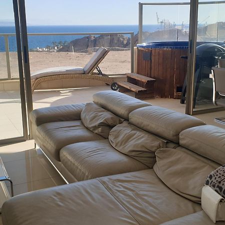 Top-Luxury Exclusive Аpt With Jacuzzi In Front Of The Sea エイラート エクステリア 写真