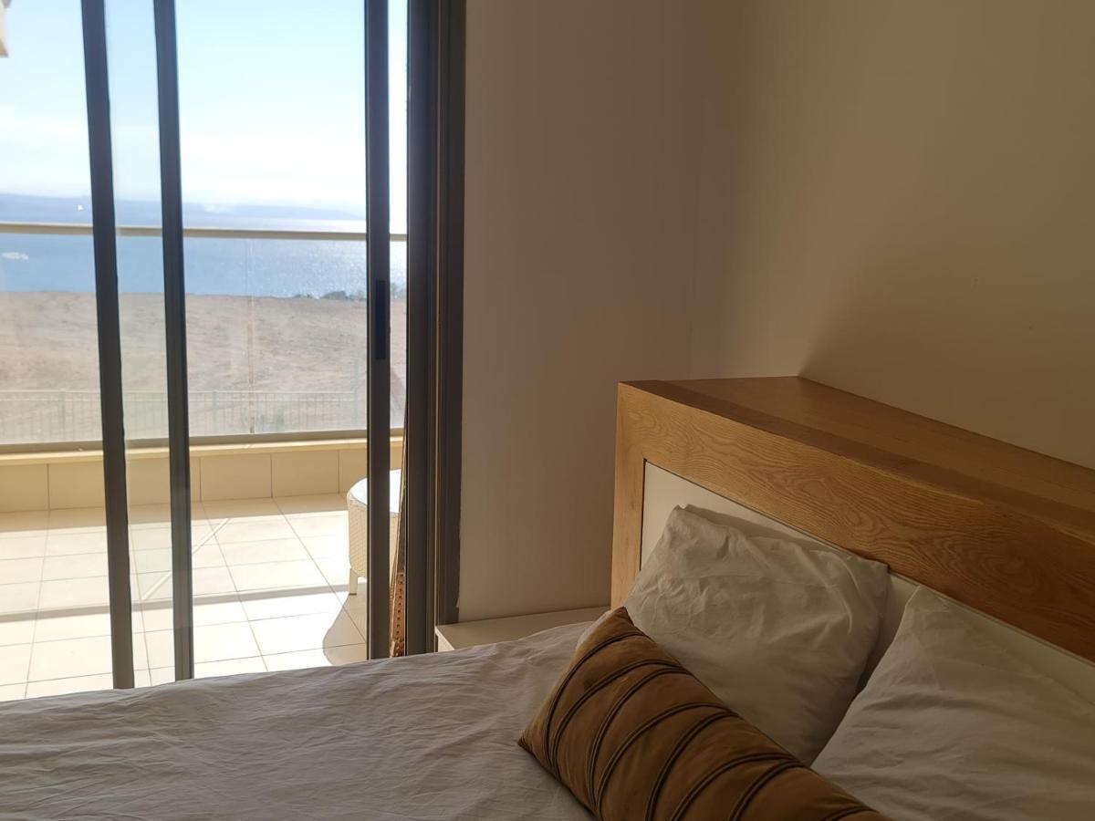 Top-Luxury Exclusive Аpt With Jacuzzi In Front Of The Sea エイラート エクステリア 写真